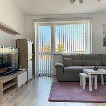 Restful Apartment For 4 Guests In Burgas ภายนอก รูปภาพ