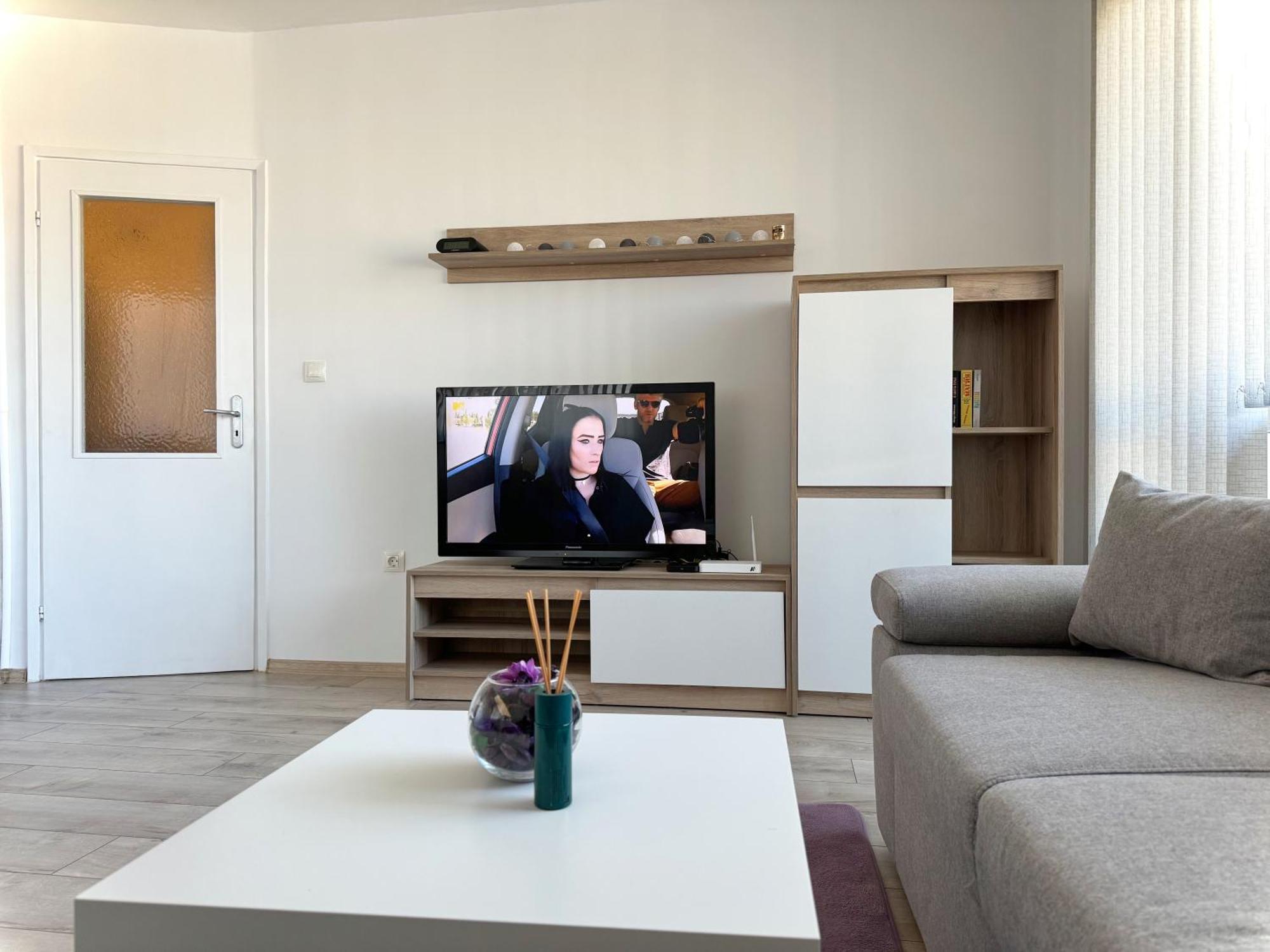 Restful Apartment For 4 Guests In Burgas ภายนอก รูปภาพ