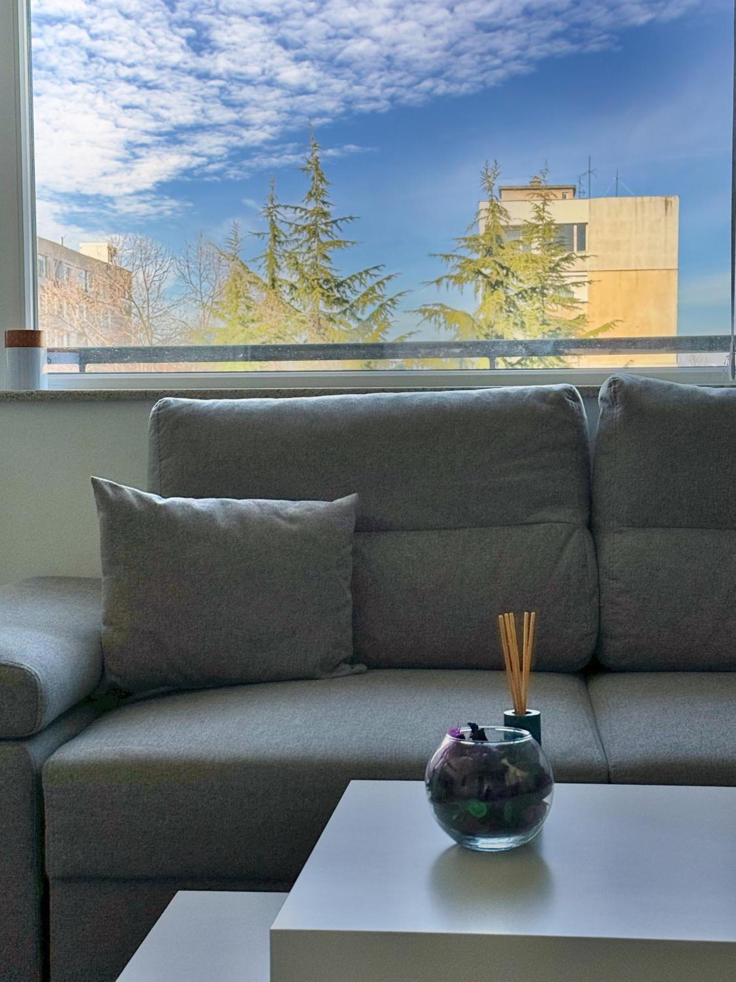 Restful Apartment For 4 Guests In Burgas ภายนอก รูปภาพ