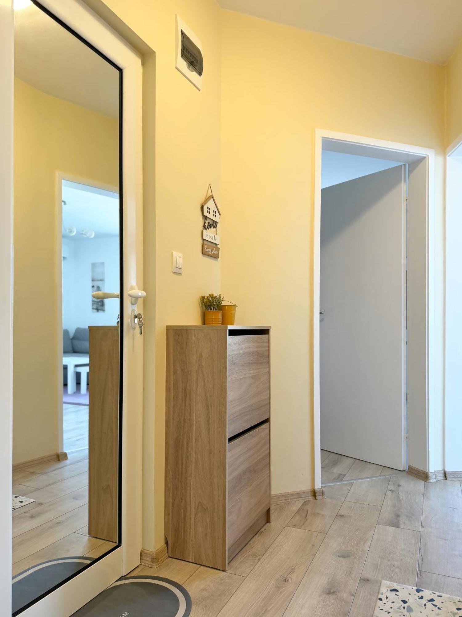 Restful Apartment For 4 Guests In Burgas ภายนอก รูปภาพ