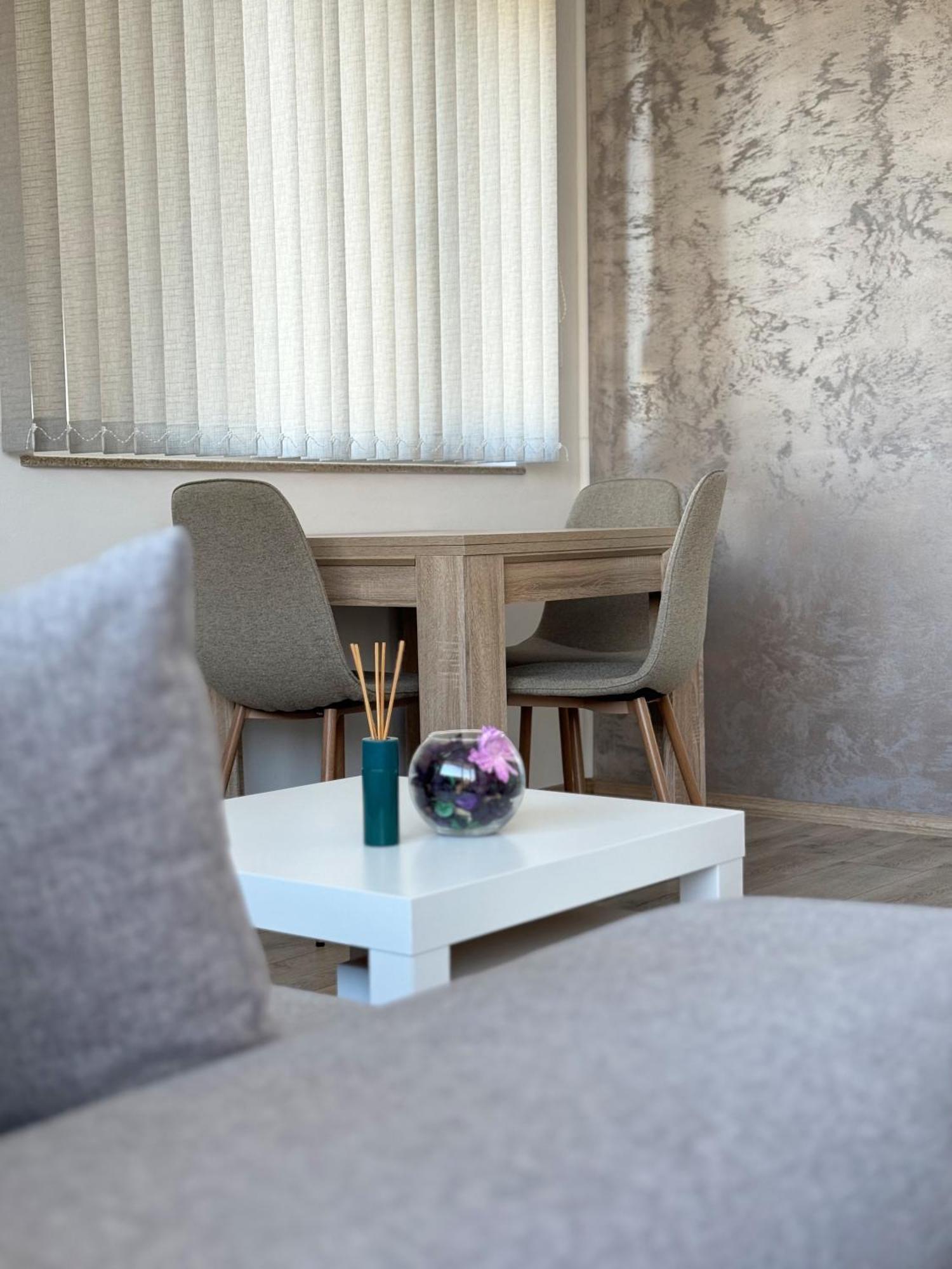 Restful Apartment For 4 Guests In Burgas ภายนอก รูปภาพ